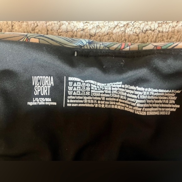 Victoria’s Secret full length leggings - Picture 2 of 3